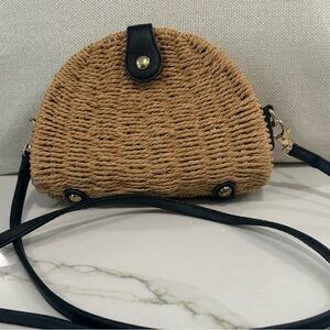 Stylish Tan and Black Woven Women's Bag